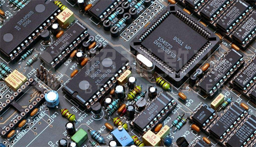 選擇采購全自動(dòng)的PCB激光打標(biāo)機(jī)