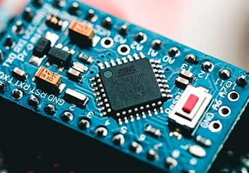 芯片與PCB之間是什么關系？它們會有怎樣的發(fā)展呢？